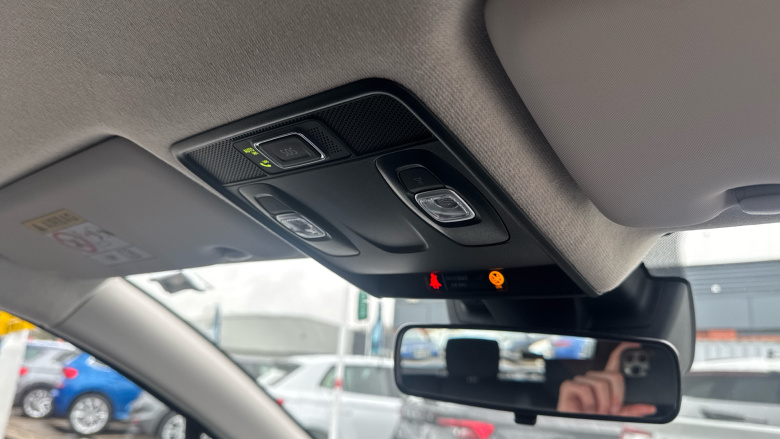 Renault Clio 1.0 TCe 90 Iconic Edition 5dr Petrol Hatchback